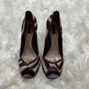 Zara zebra print style peep toe pumps/ heels vintage.